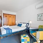Apartment Deluxe Flat Sea View By Holidays