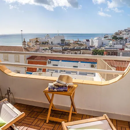Deluxe Flat Sea View By Holidays