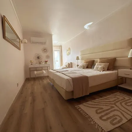 Deluxe Flat By Holidays Apartamento *