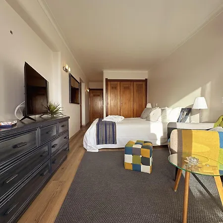 Deluxe Flat By Holidays Αλμπουφέιρα