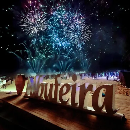 Διαμέρισμα Deluxe Flat By Holidays