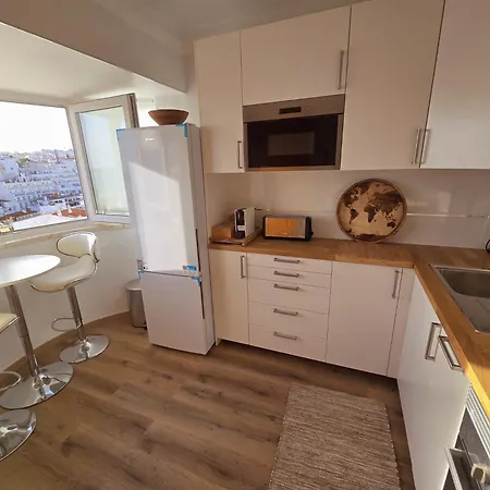 Apartment Deluxe Flat By Holidays